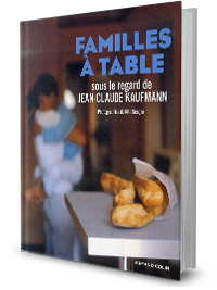 Familles à table